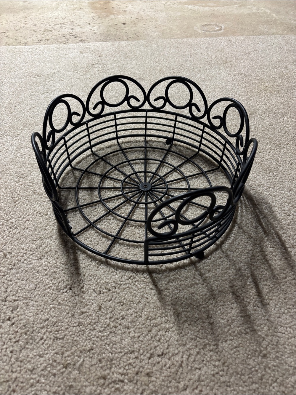 Black Decorative Metal Wire Plate Holder